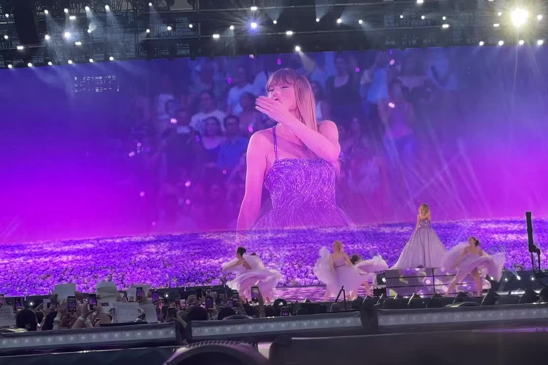 @𓂃꙳⋆videos from the eras tour