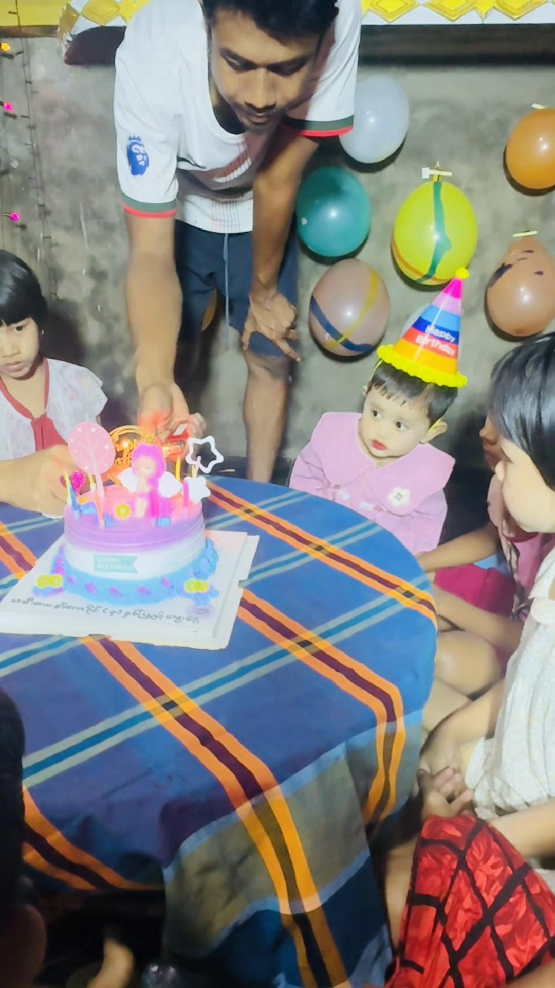 @💄Nang Htet 🫦👀