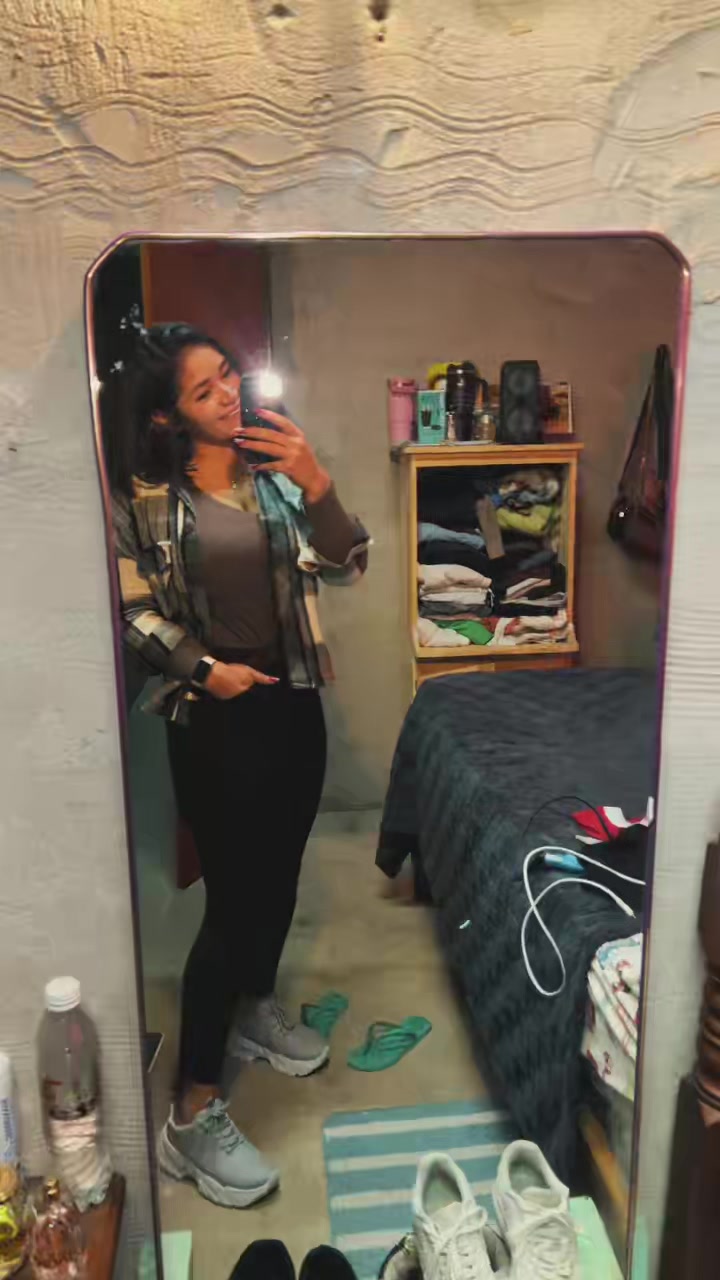 @moni_candia27