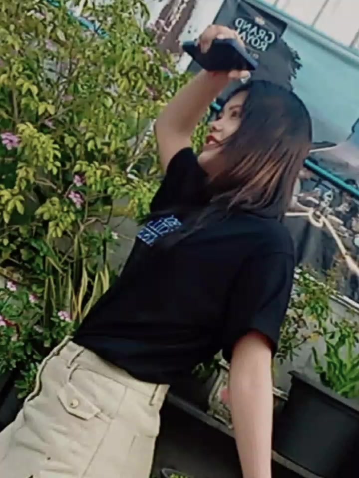 @အိပ်ပုတ်မလေ🤪🤭