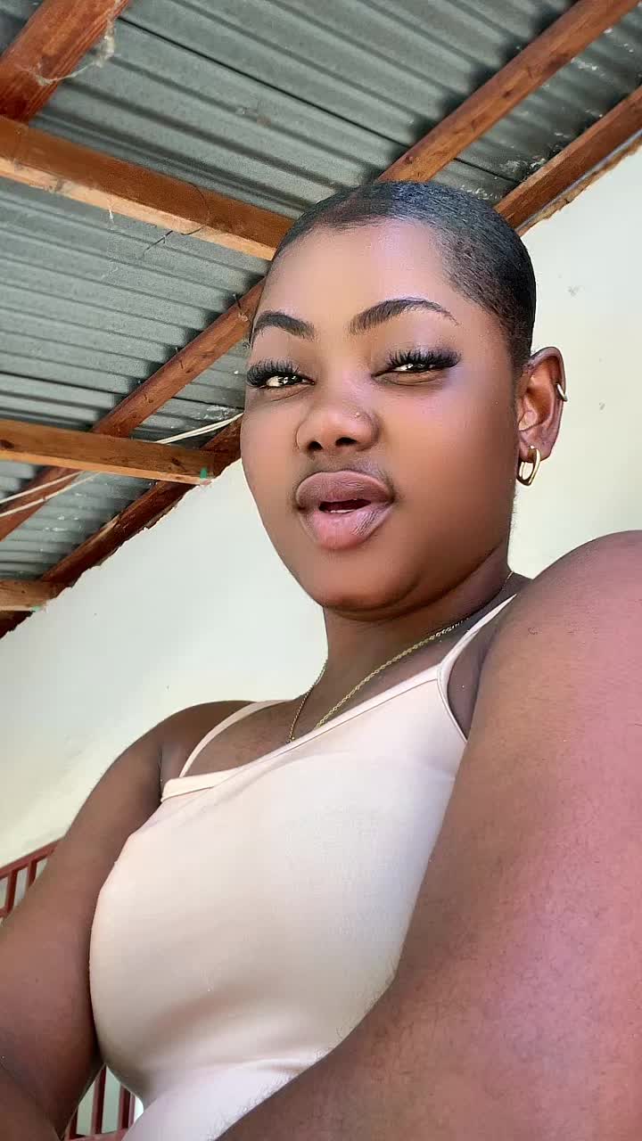 @Labellenana010