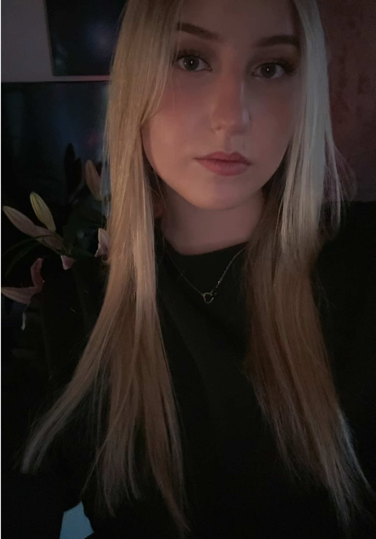 @𝒶𝓃𝓃𝒶