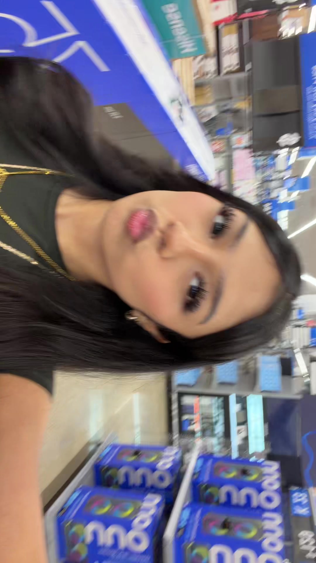 @𝐝𝐚𝐧𝐢 ᥫ᭡.