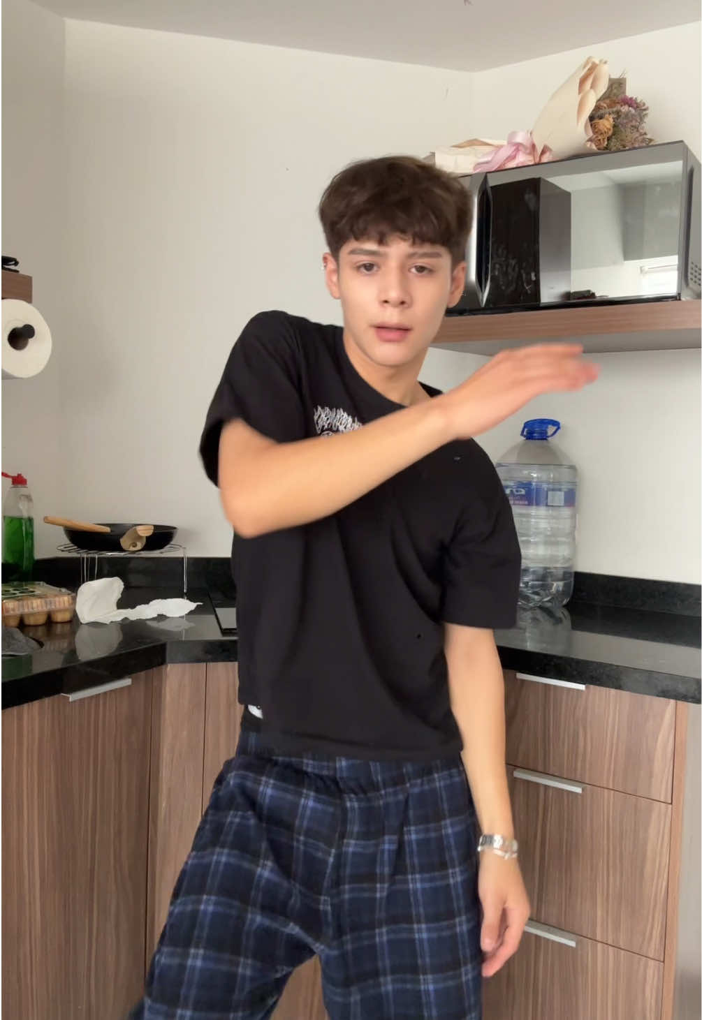 @estebanwoo🦠