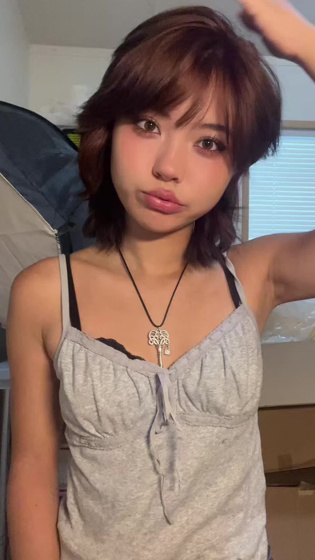 @twitch.tv/chickenlover_76