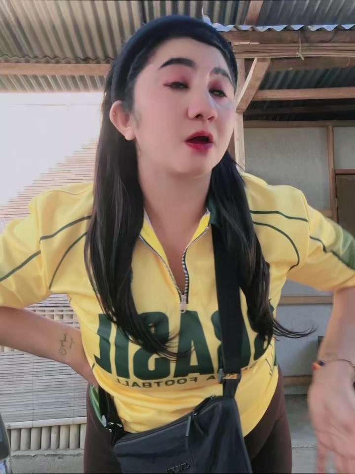 @yully_lay29