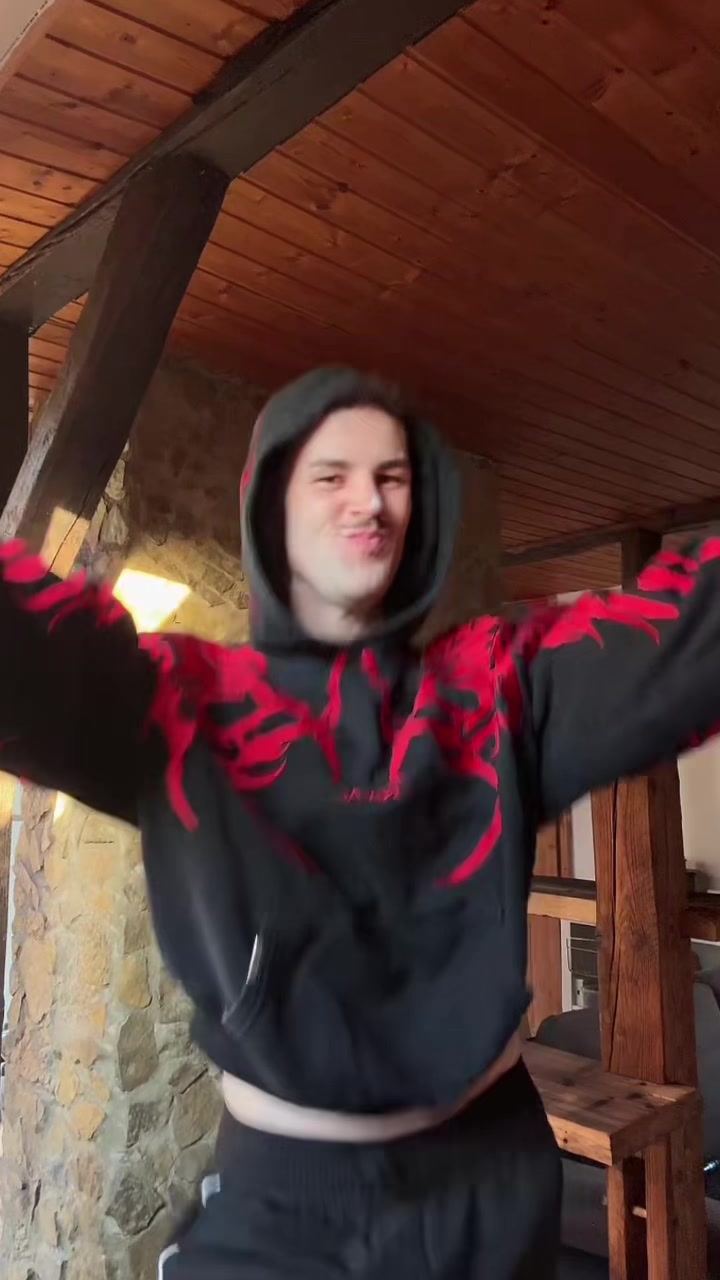 @luca 4̷4̷