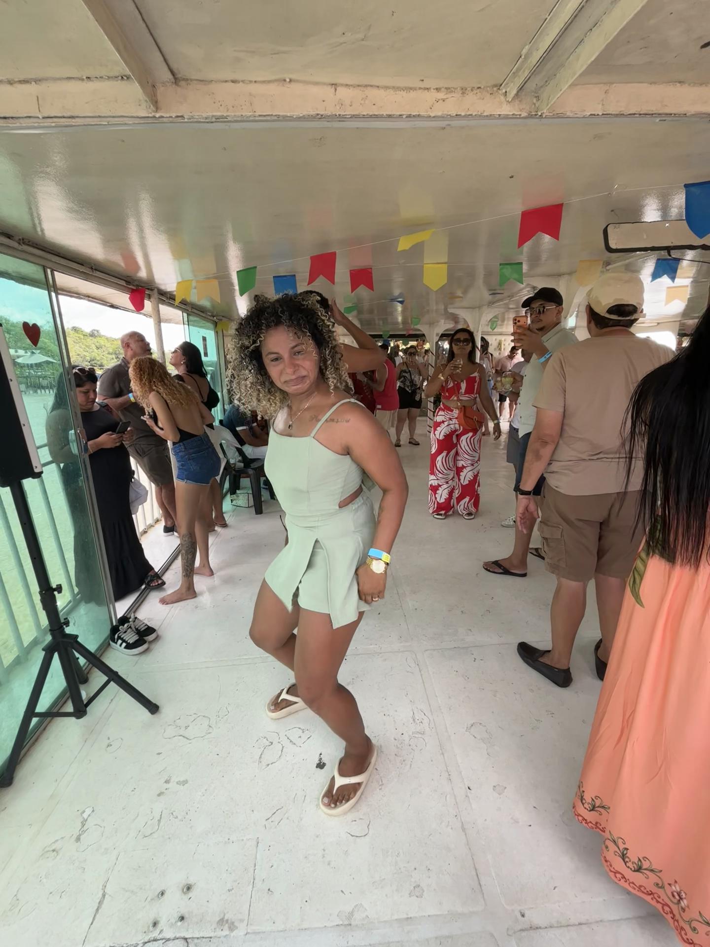 @Let&iacute;cia