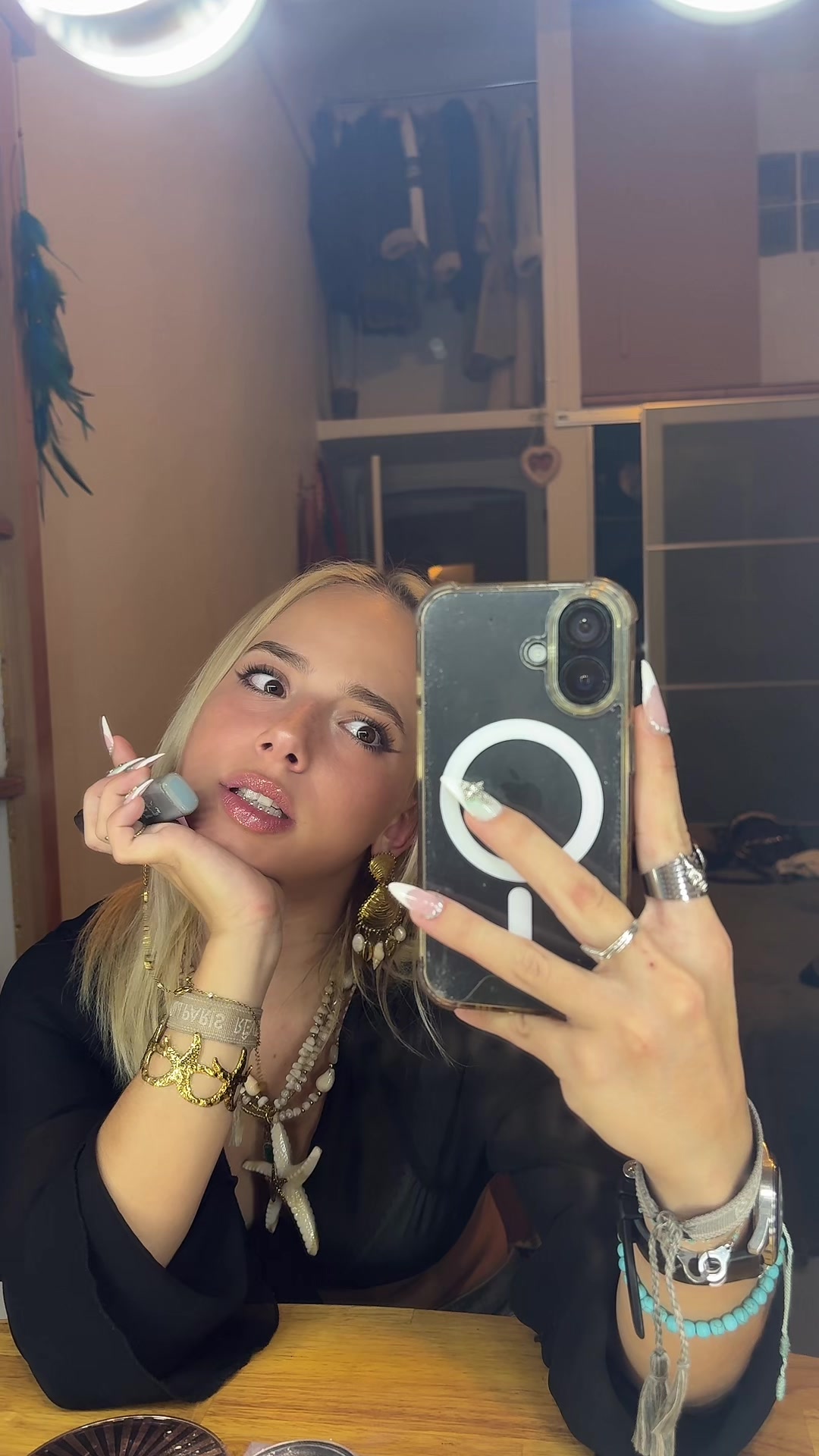@Blondieee