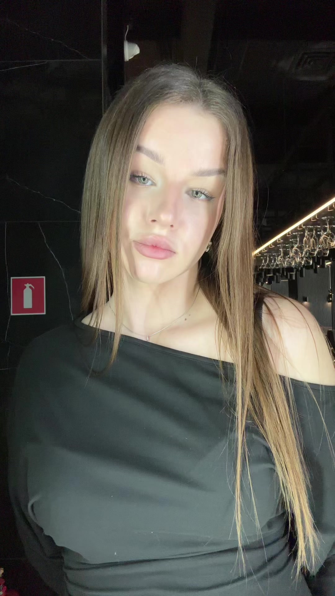 @🫂