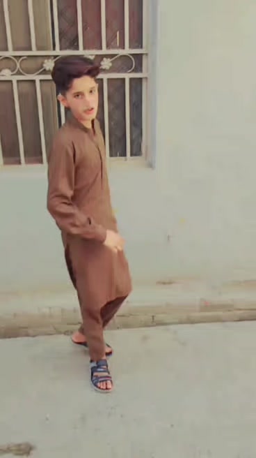 @👑علی  اعوان🥀