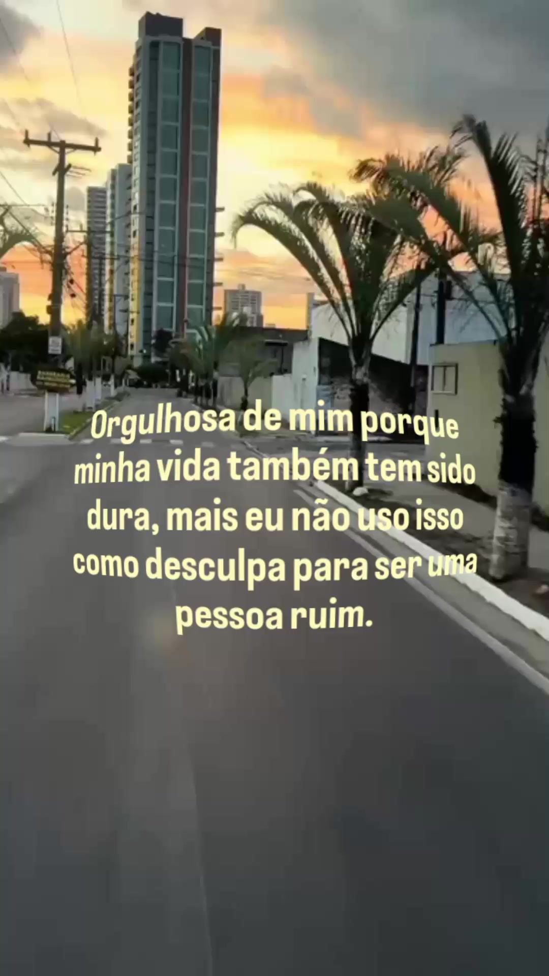 @MENINA MULHER ❤️🩹🦋