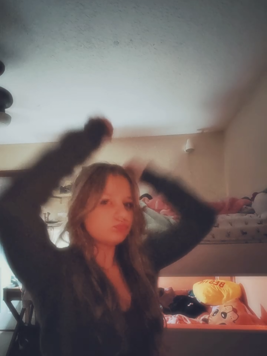 @elliesspammm