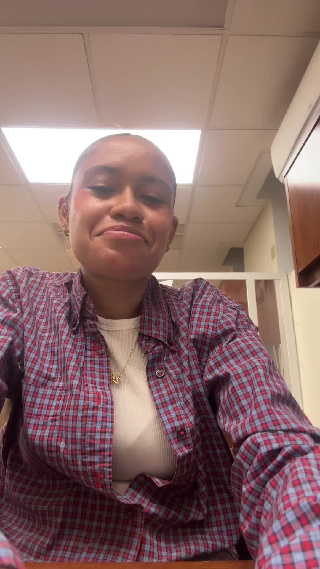 @Myleftcheeck