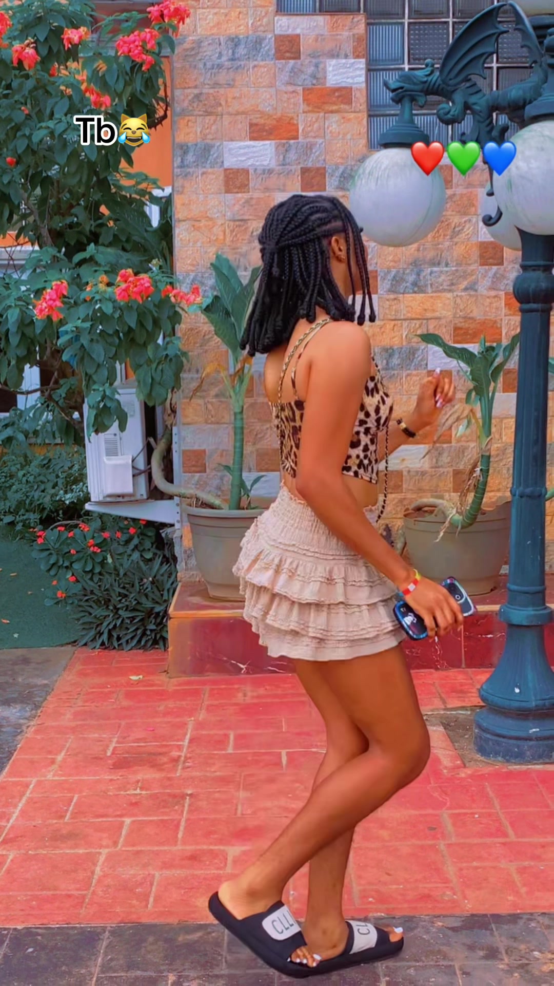 @attractionbabe