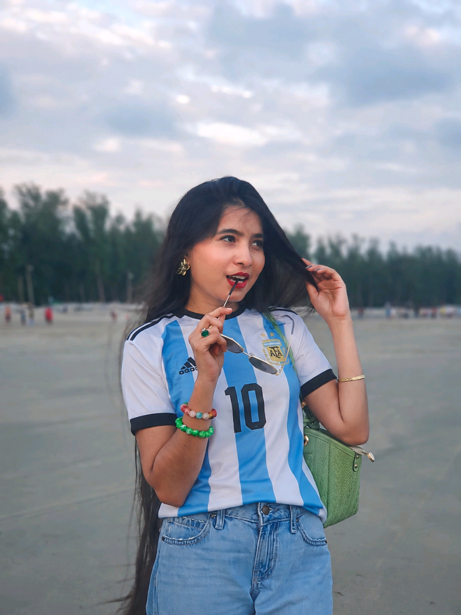 @🦋Aastha🦋
