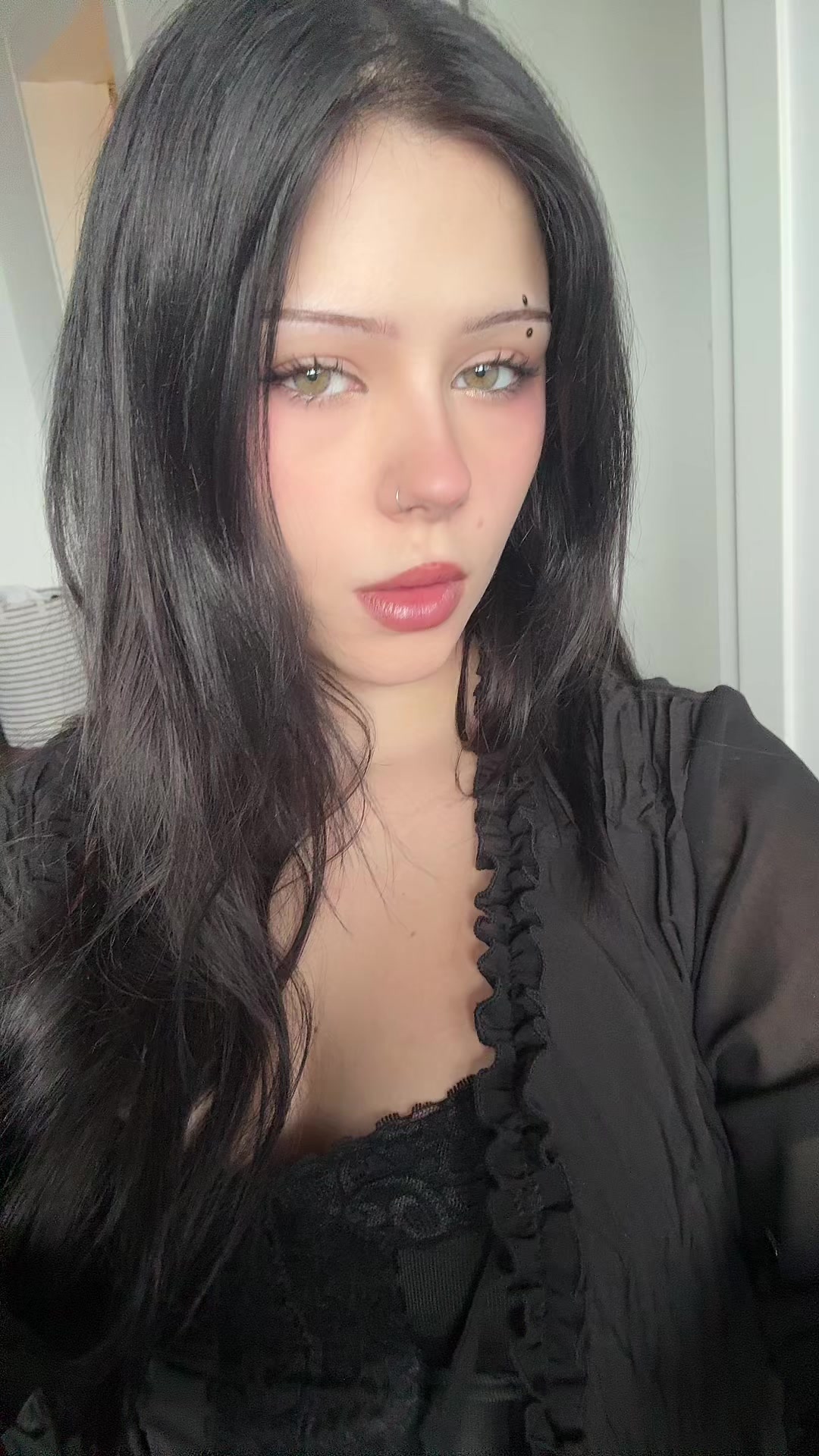 @✧・゚: * ❀ iva ❀: *✧・゚