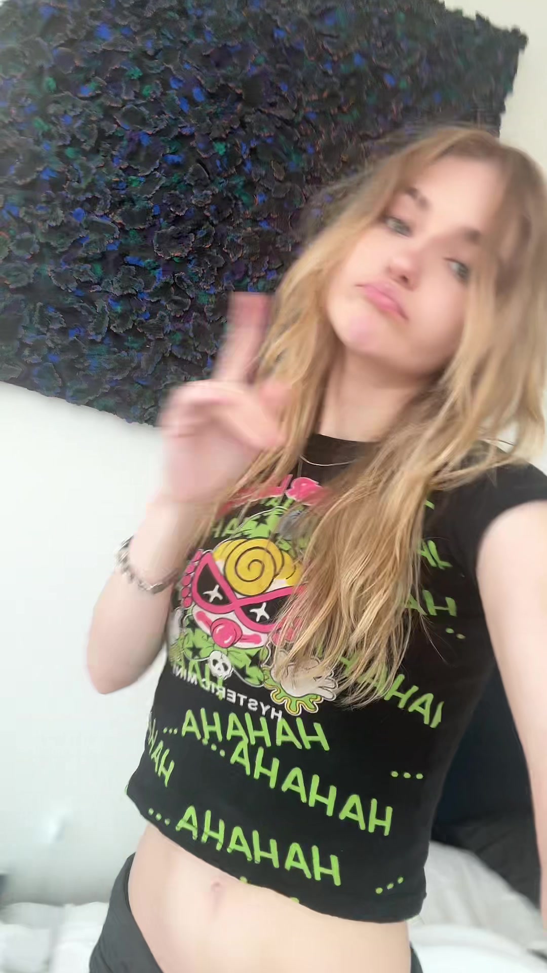 @elladaveyyyy