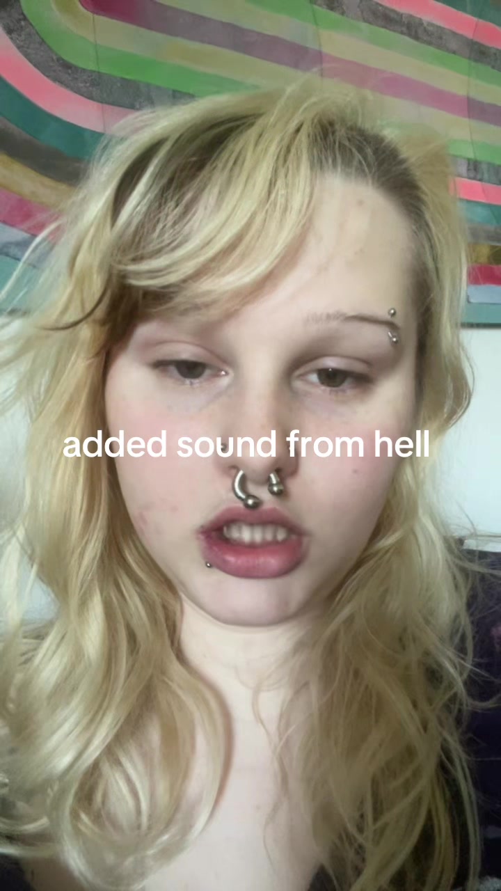 @(stella) not underboob