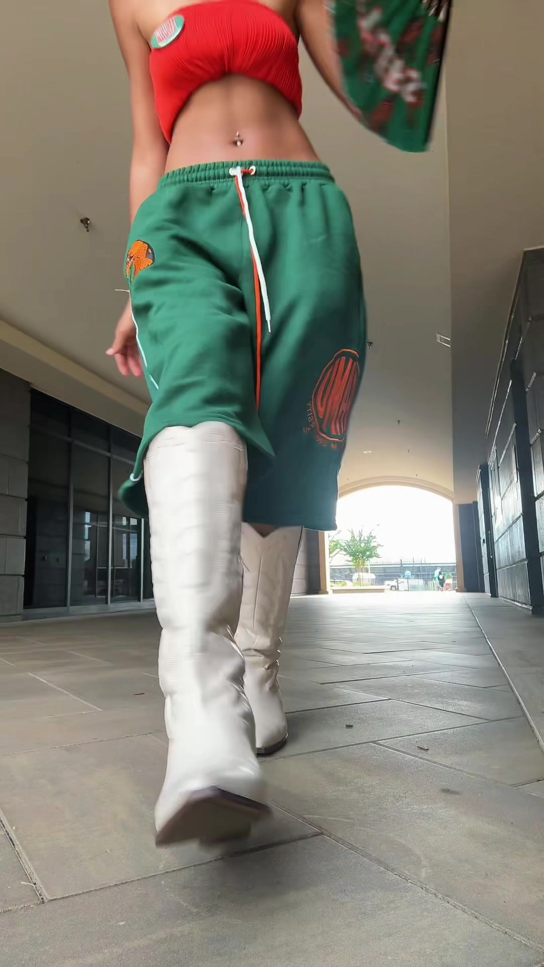 @carleiann