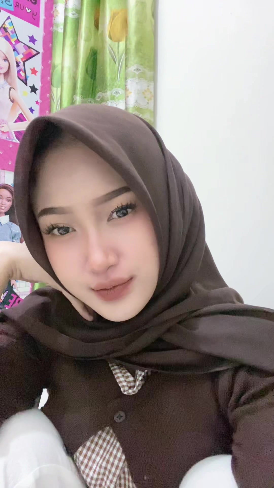 @pyolll4