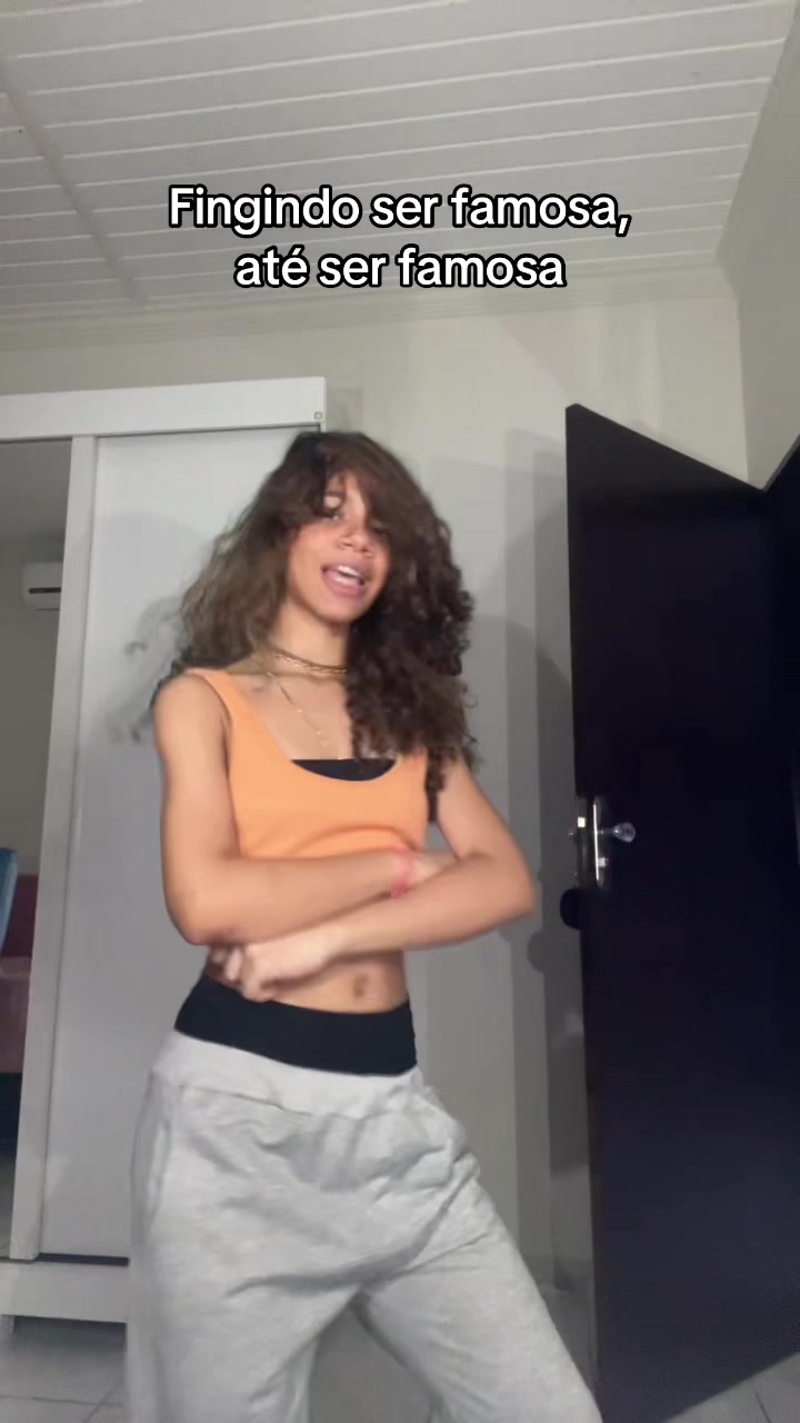 @llulluferrazs2