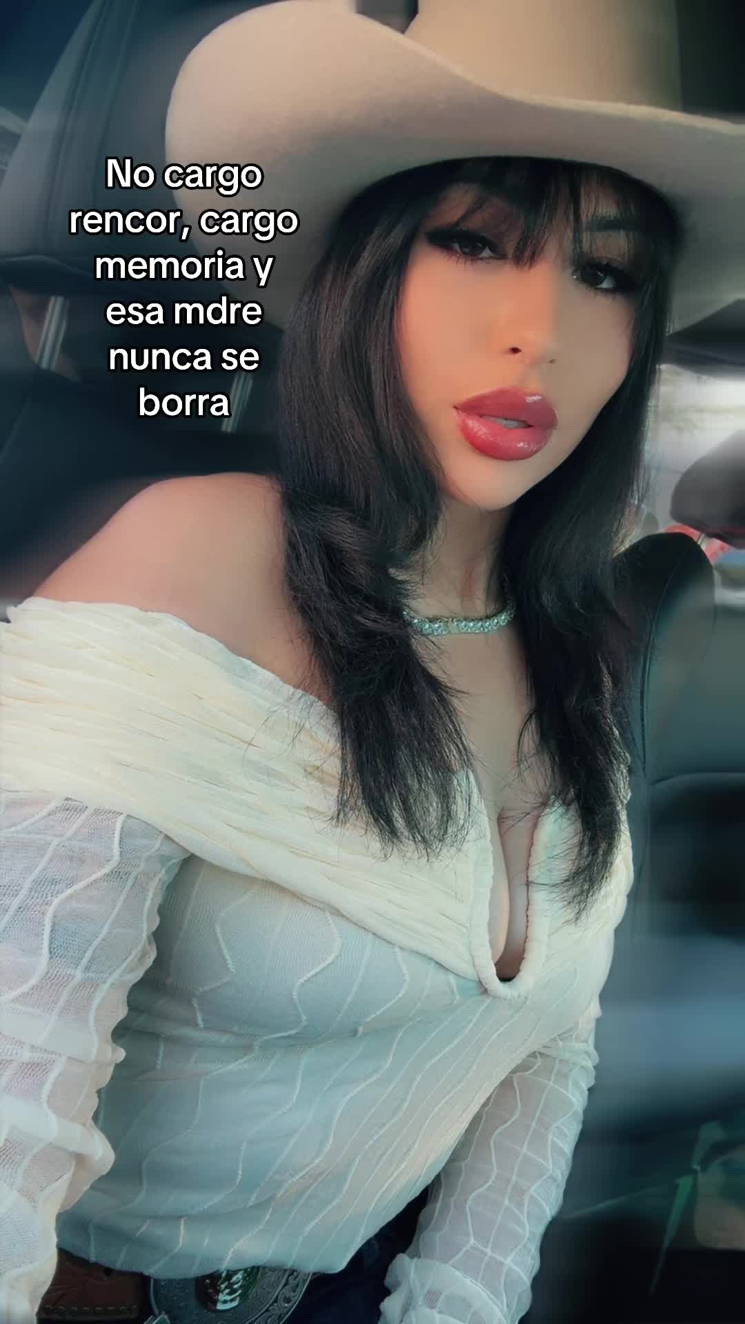 @leslye94