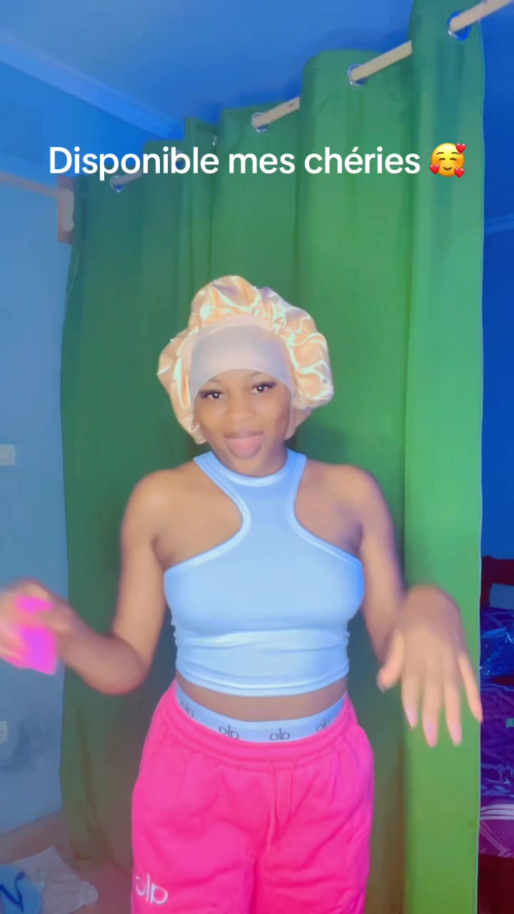 @𝒱𝒾𝑒 🦋