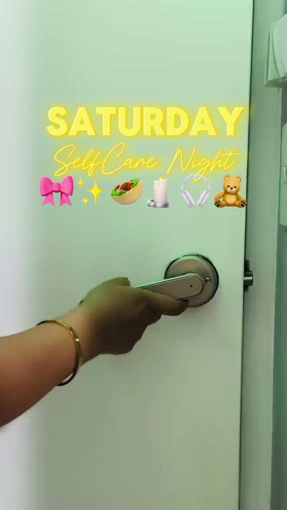 @nursewhovlogs