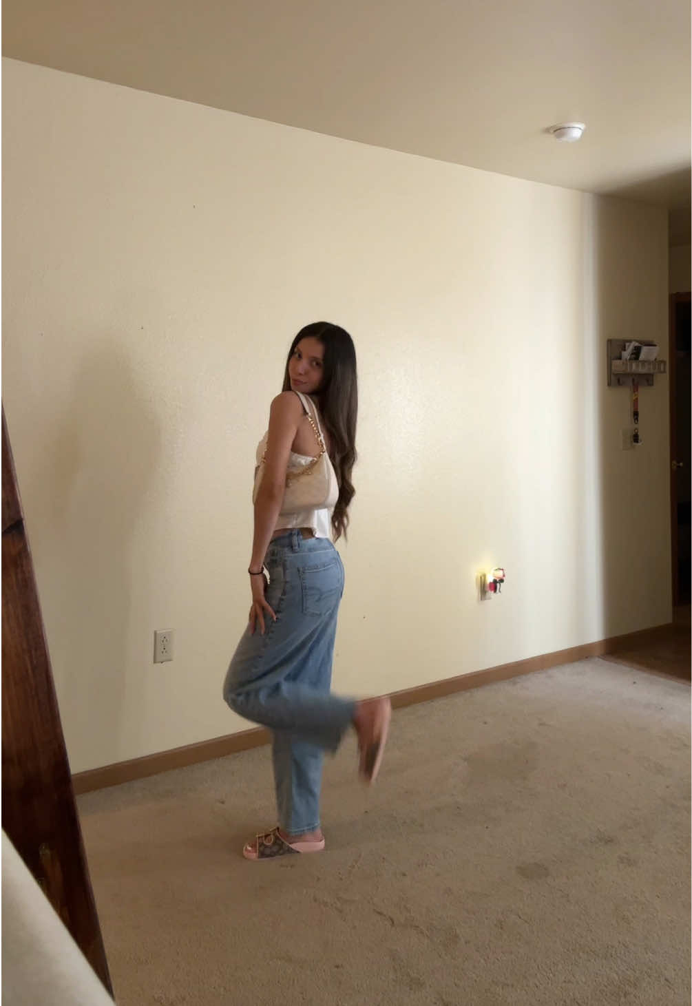 @𝒟𝒶𝒾𝓁𝑒𝑒𝓃