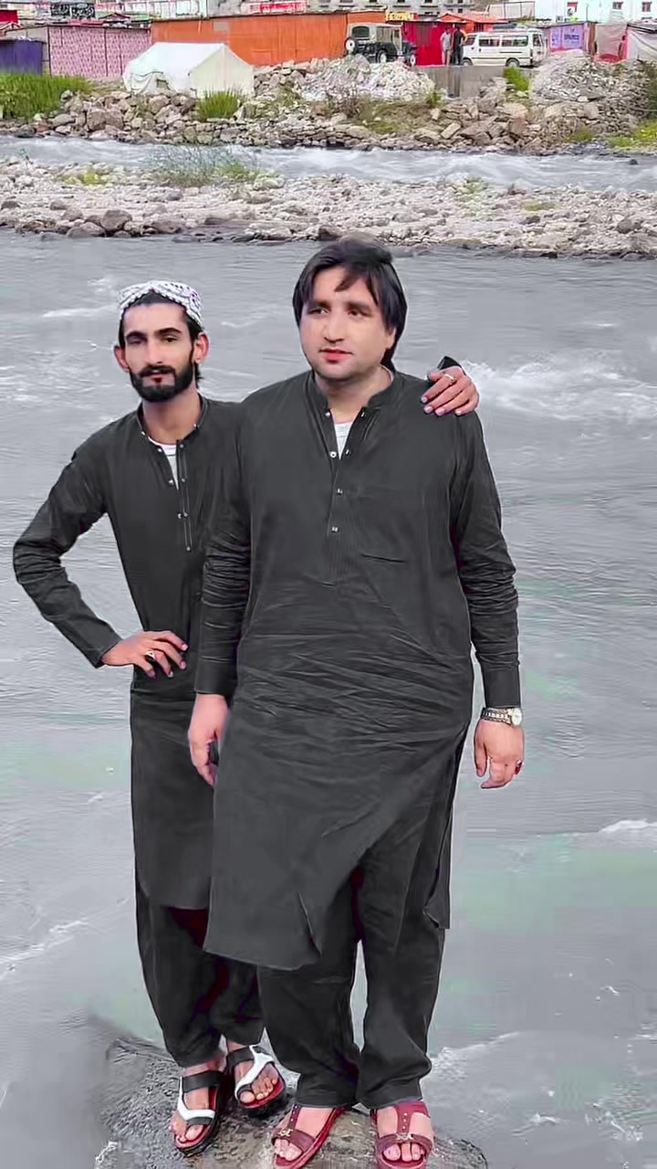 @🦋Riaz pirbakhel🦋
