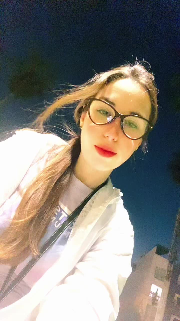 @Sandra R. 🍒