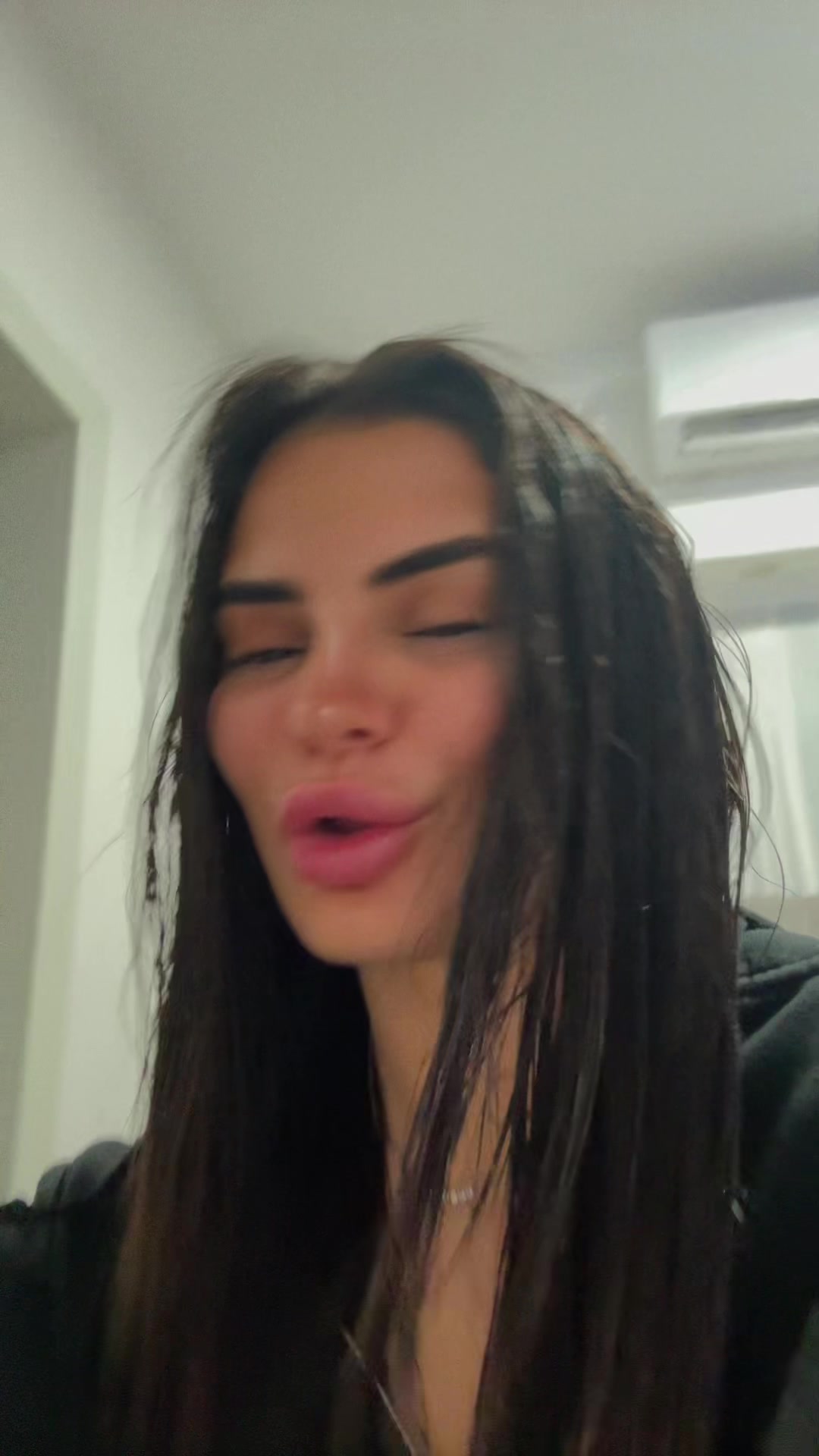 @𝙷 𝙸 𝙻 𝙰