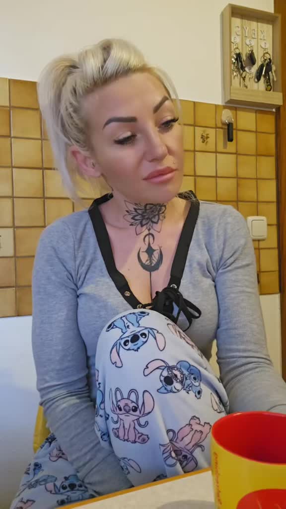 @Karolina