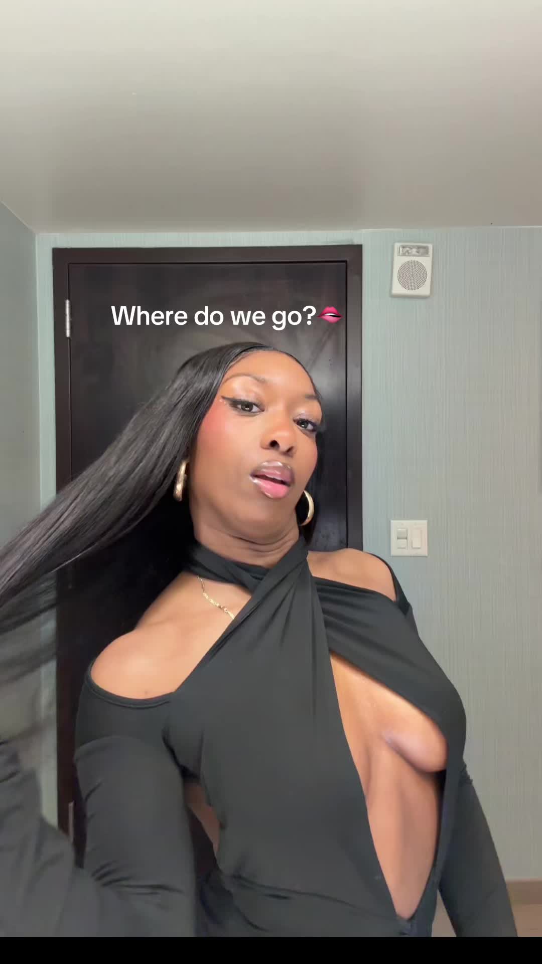 @AngelineLala