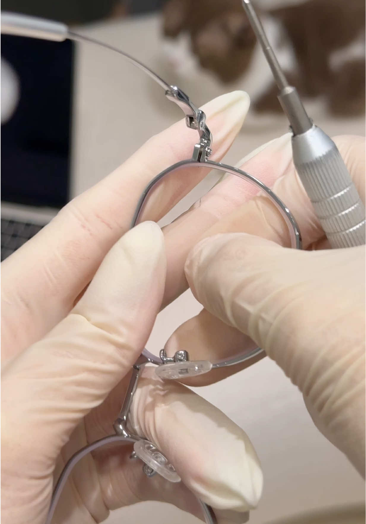 @SWAN GLASSES