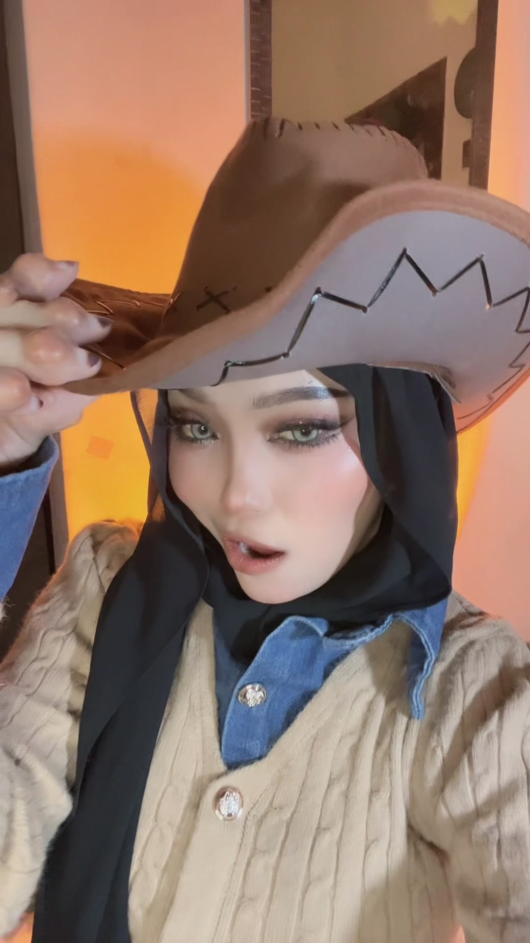 @Ateynneil