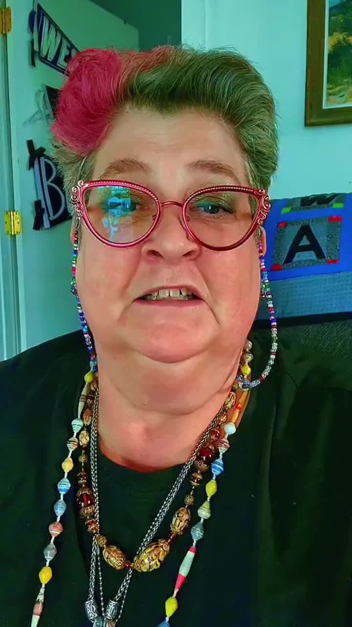 @north_omaha_cat_lady