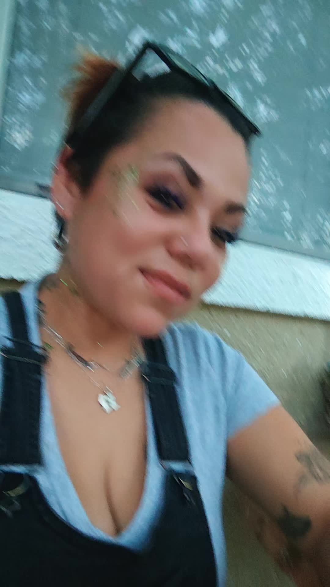 @mj