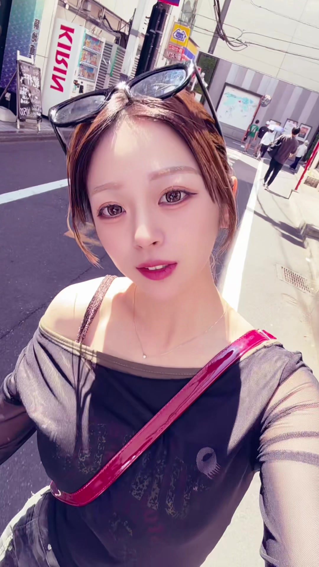 @りりあ