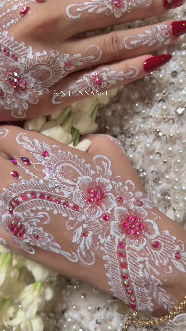 @Aini Henna