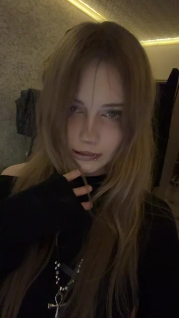 @:33