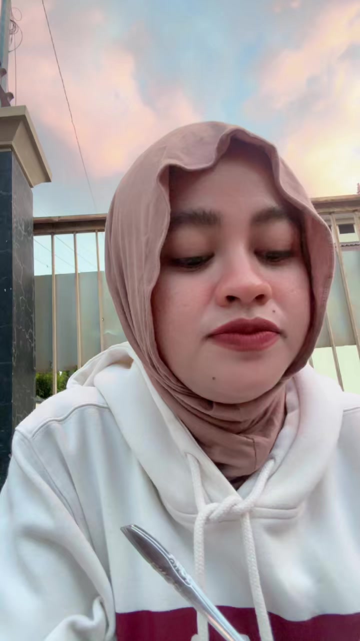 @putri bhawell