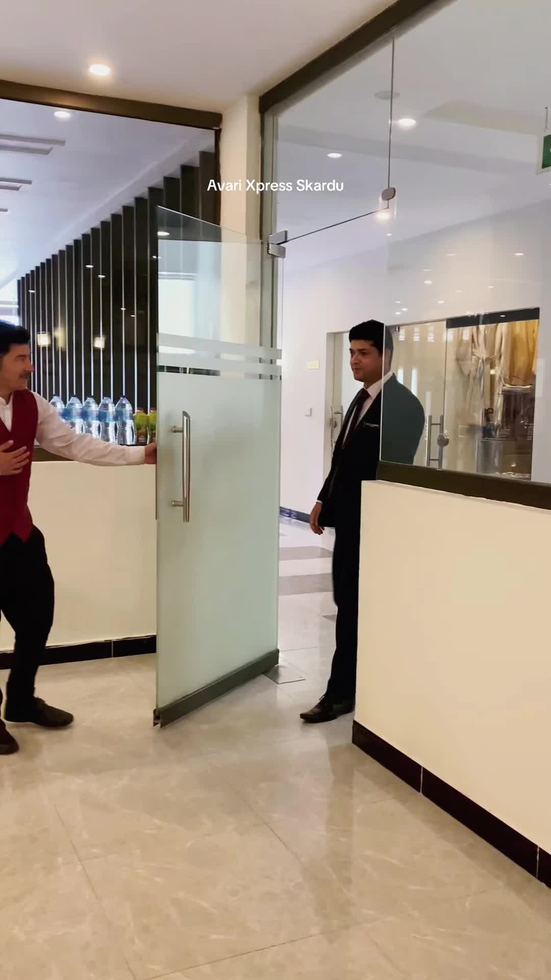 @AKHONI