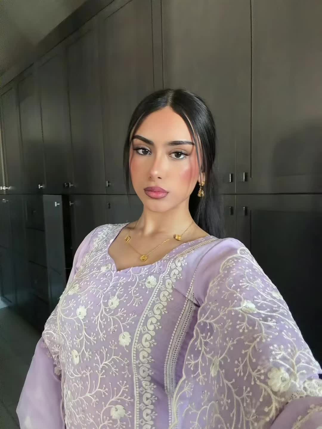 @𝓢𝓪𝓿𝓿𝔂 💋