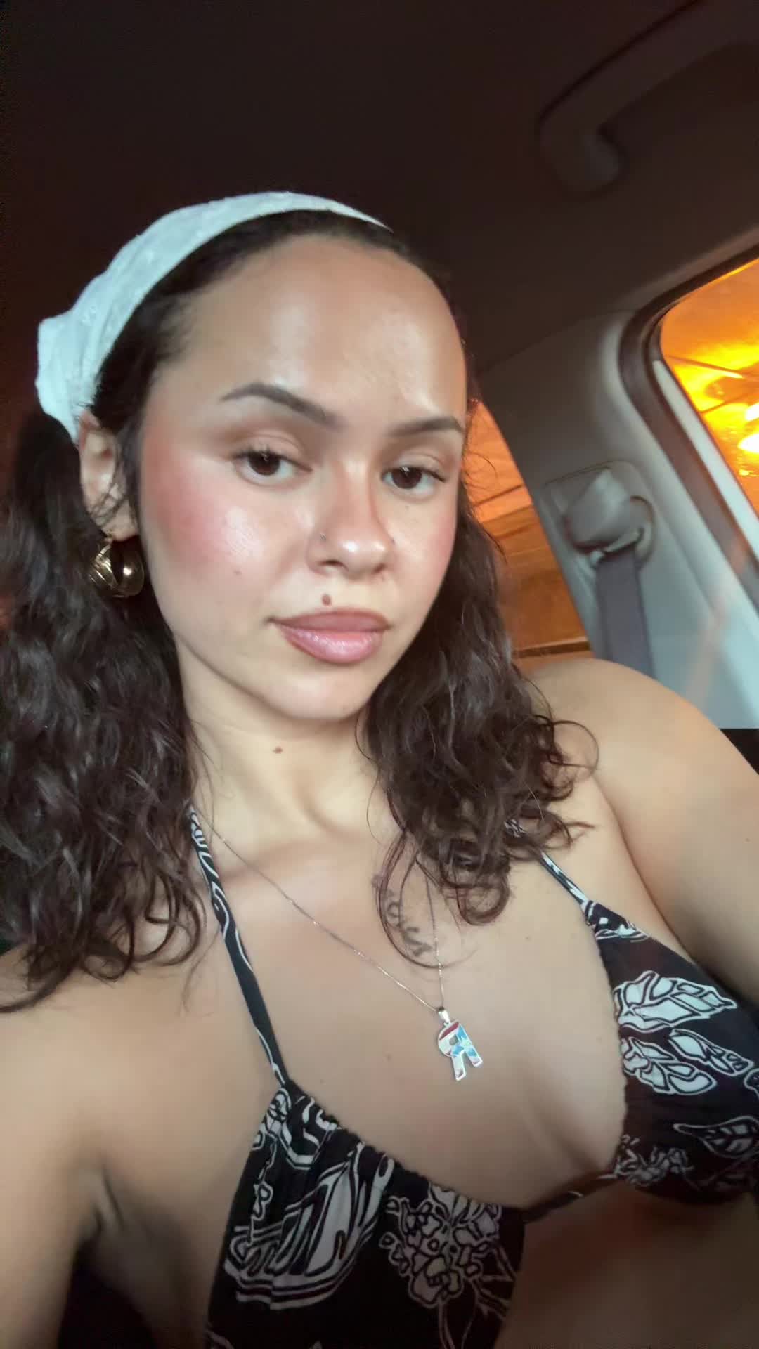 @Divina