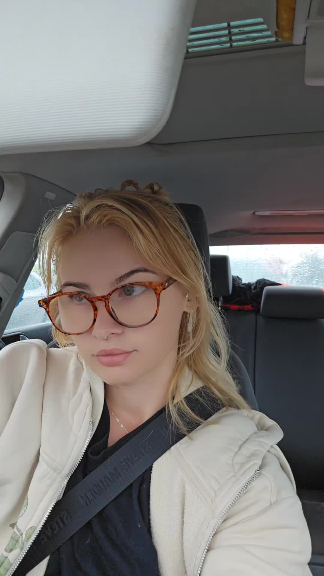 @🇵🇱 Sam 🇨🇦
