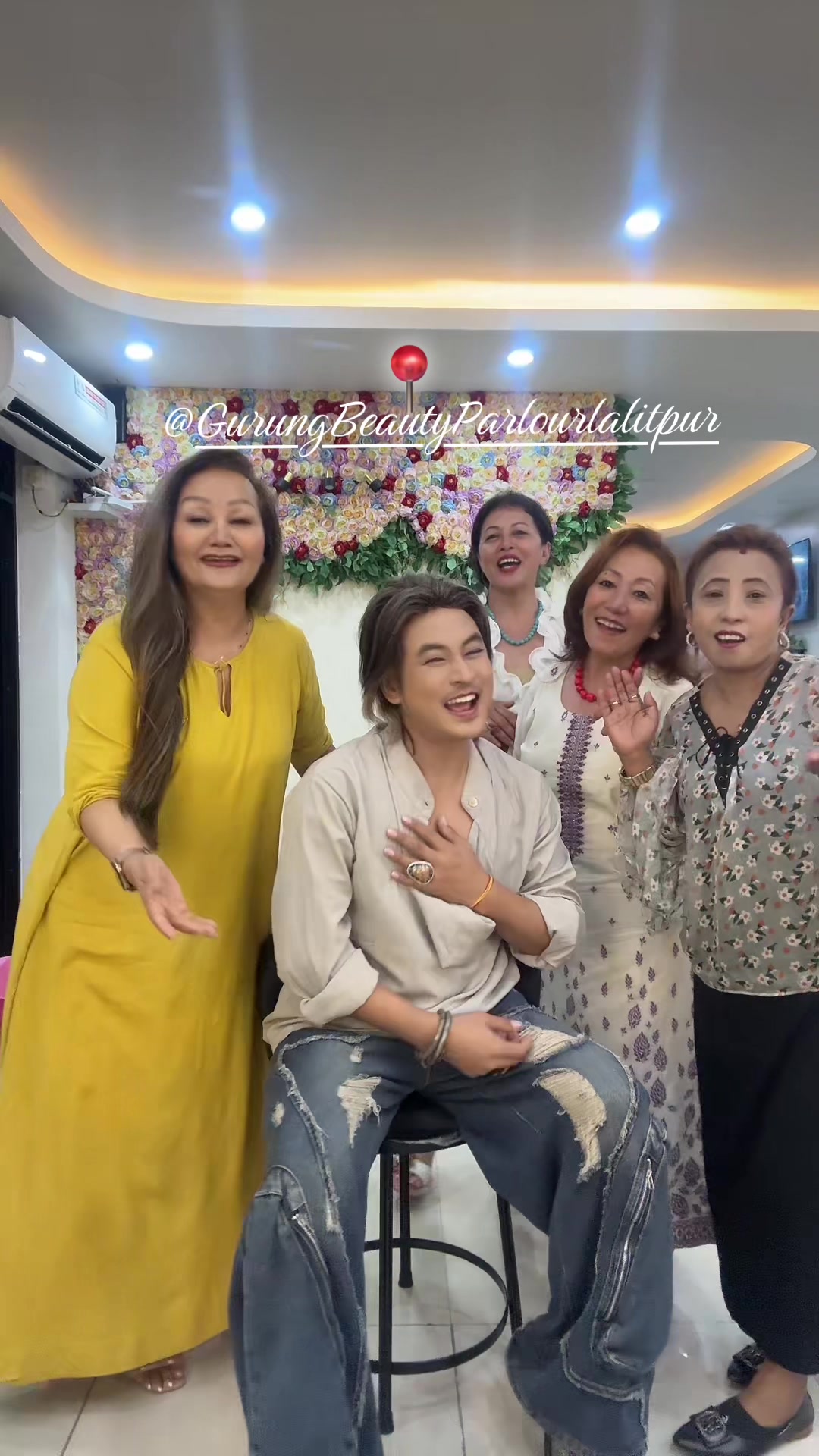 @GurungBeautyParlour,Newroad