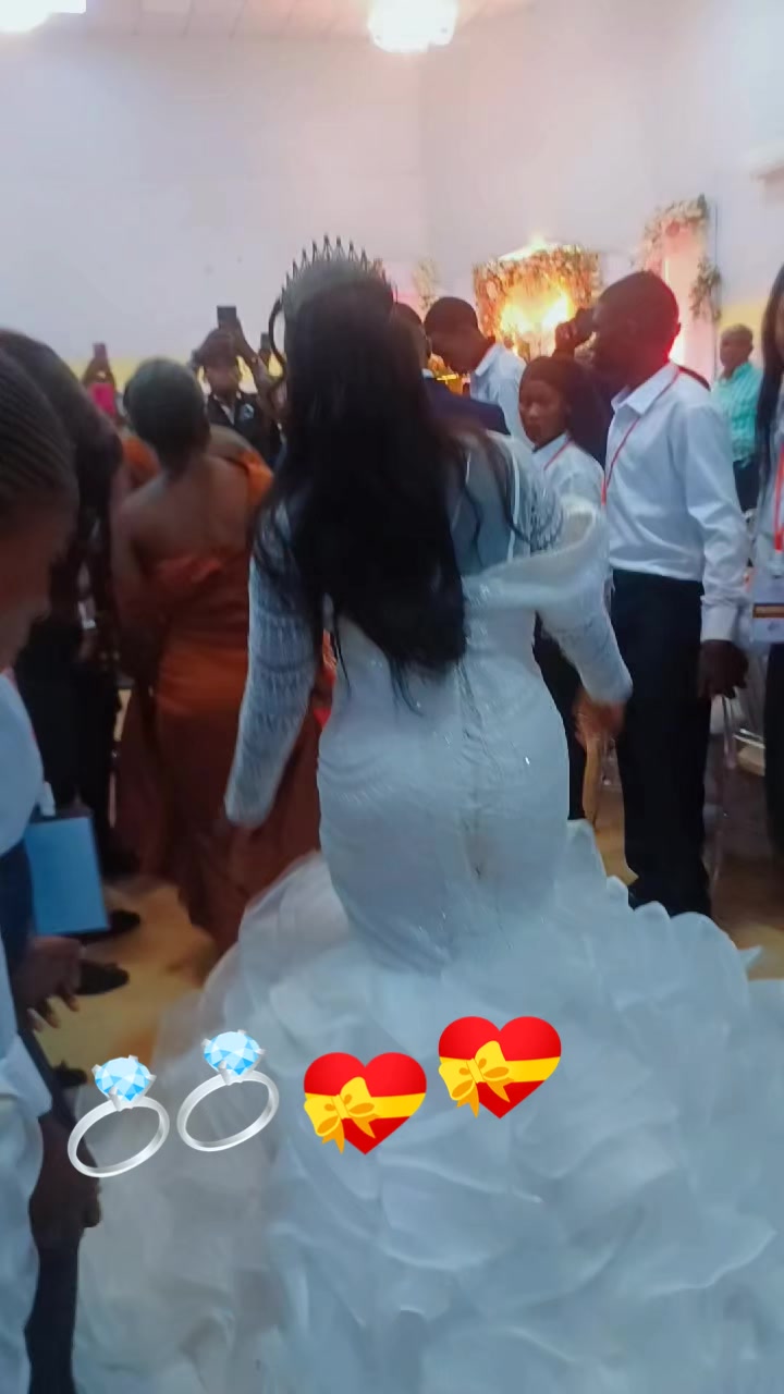 @naumi