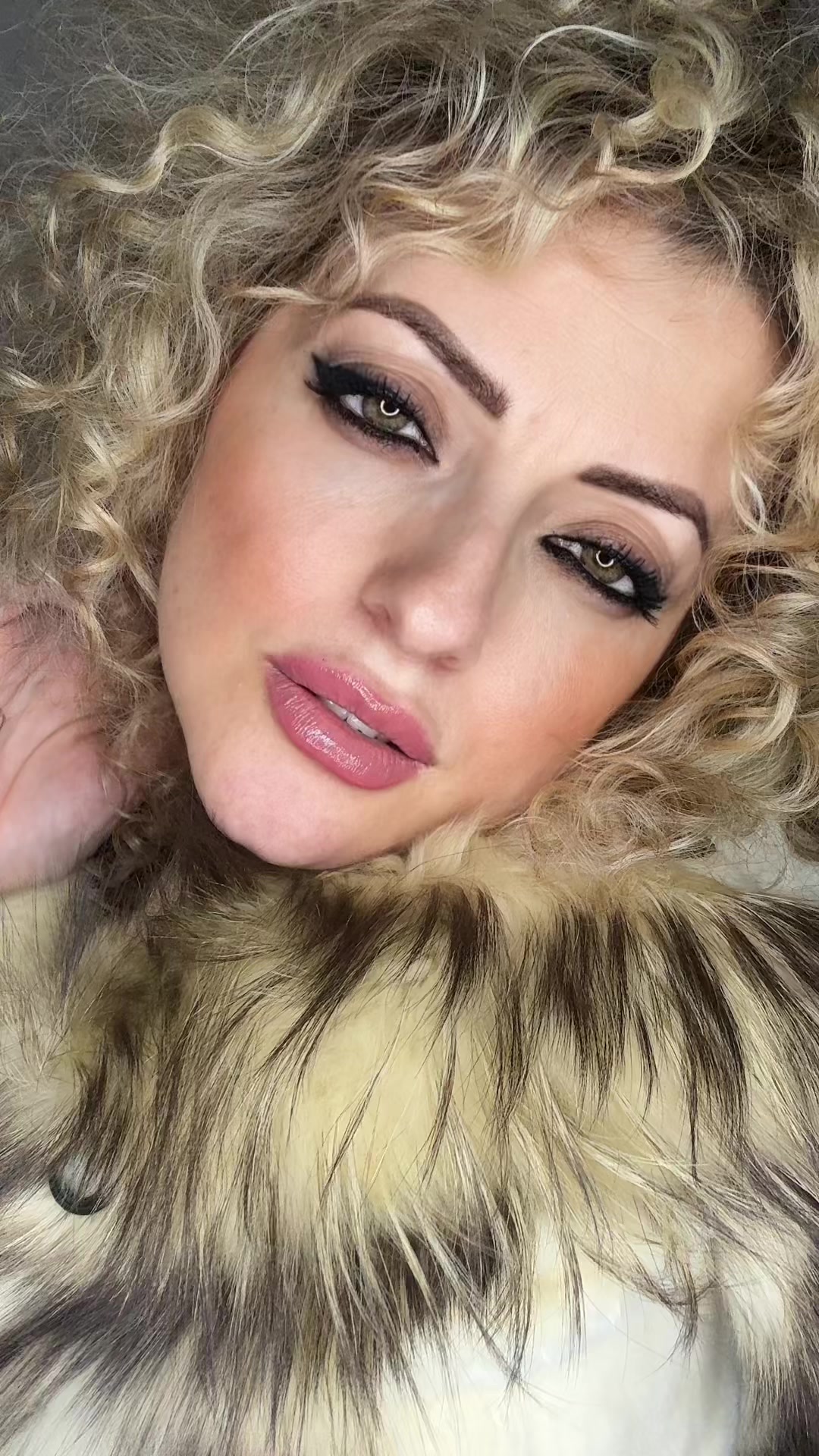 @_Sofia_